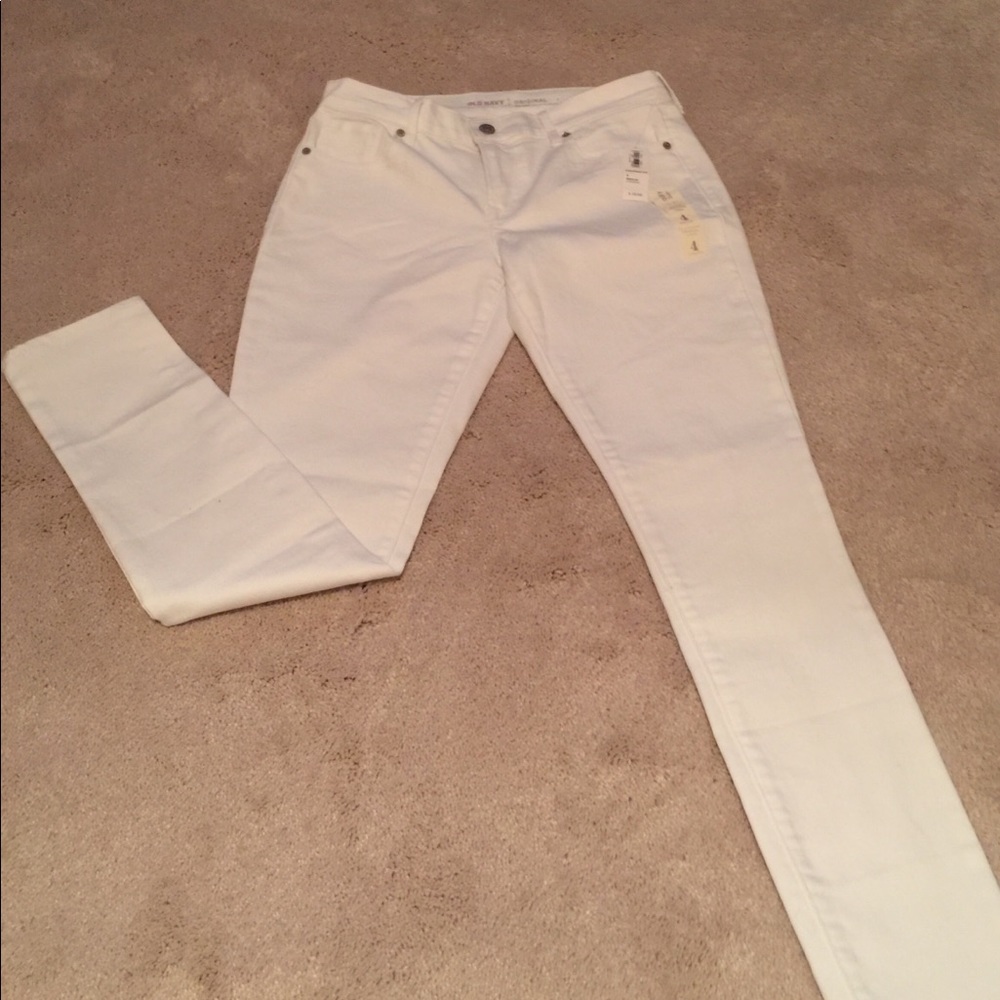 Old Navy White Super Skinny Jeans